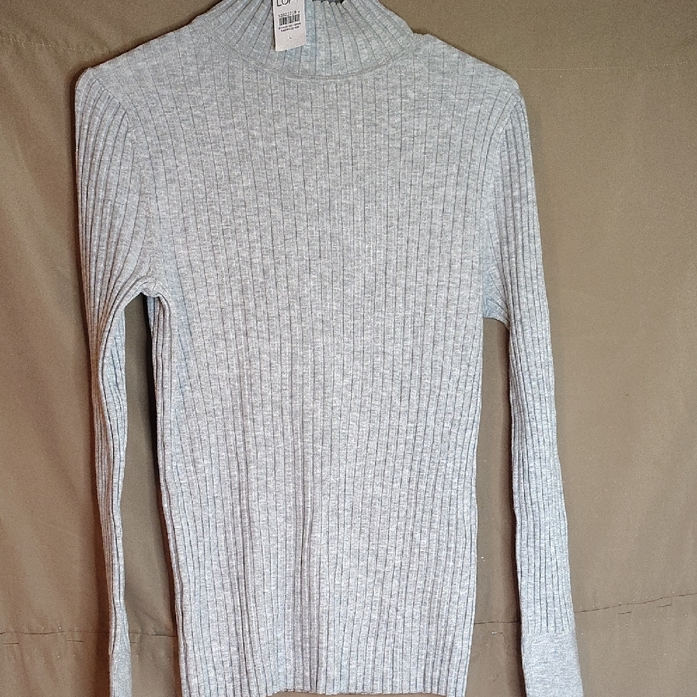 LOFT Light Gray Ribbed Turtleneck Sweater